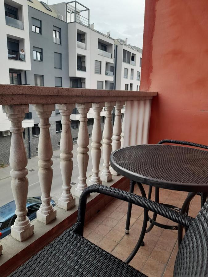 Nikola Ns2 Daire Novi Sad Dış mekan fotoğraf